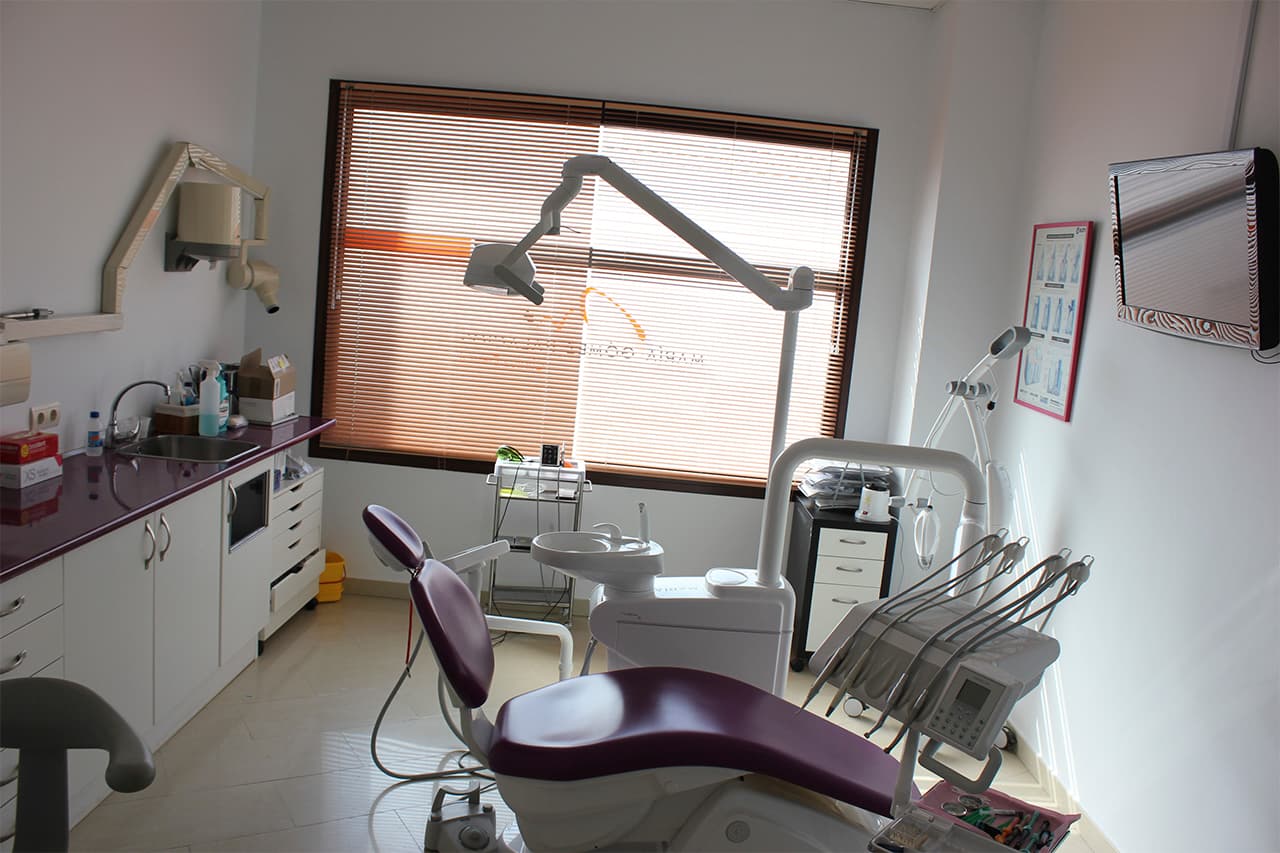 Instalaciones modernas de la Clínica Dental María Gómez Palacios de Cartaya (Huelva)